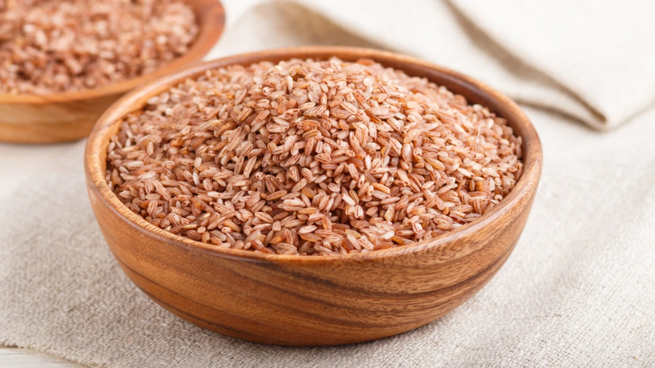 how do i cook brown rice in a rice cooker