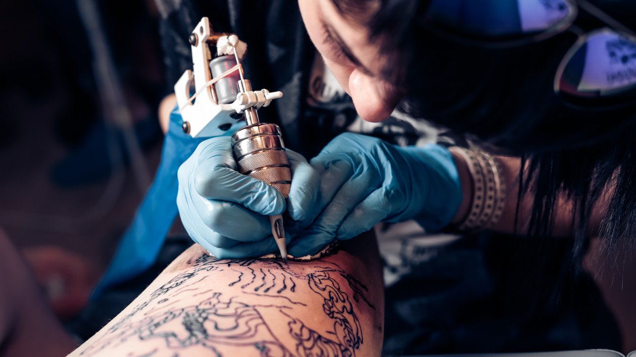 Attend Art Shows and Exhibitions-How to Find a Tattoo Artist