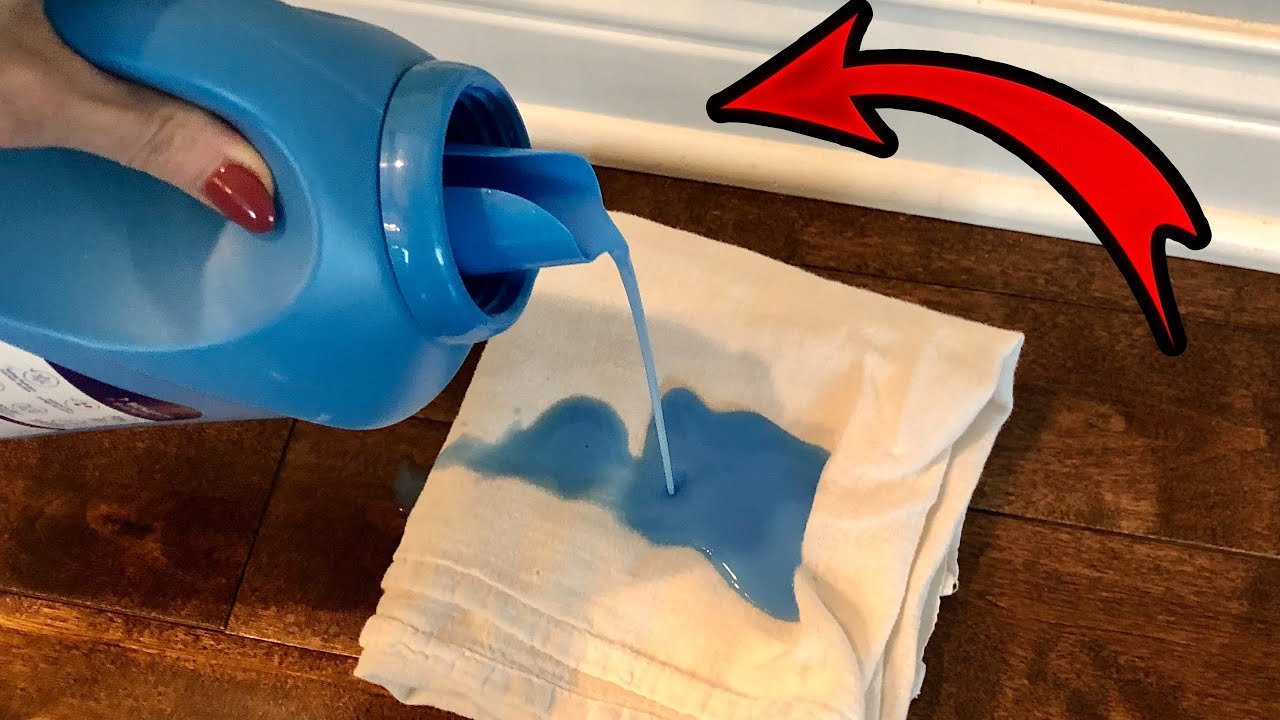 Soothing with Mild Soap and Distilled Water-How to Remove Ink from Leather