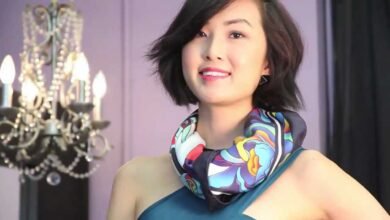 How to Wear Silk Scarves